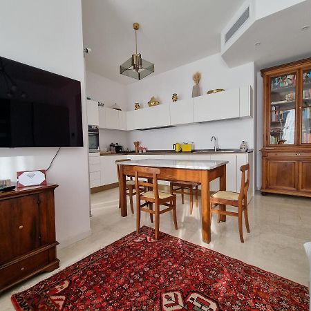 Ampio Ed Incantevole Monolocale A Citylife Milano Eksteriør bilde